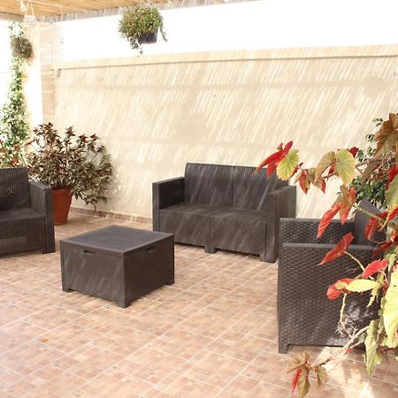 B&B Le Carrube Sava Bagian luar foto